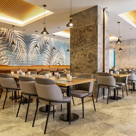 Ramada Plaza Sultanahmet Hotel Istambul Exterior foto The interior of the restaurant